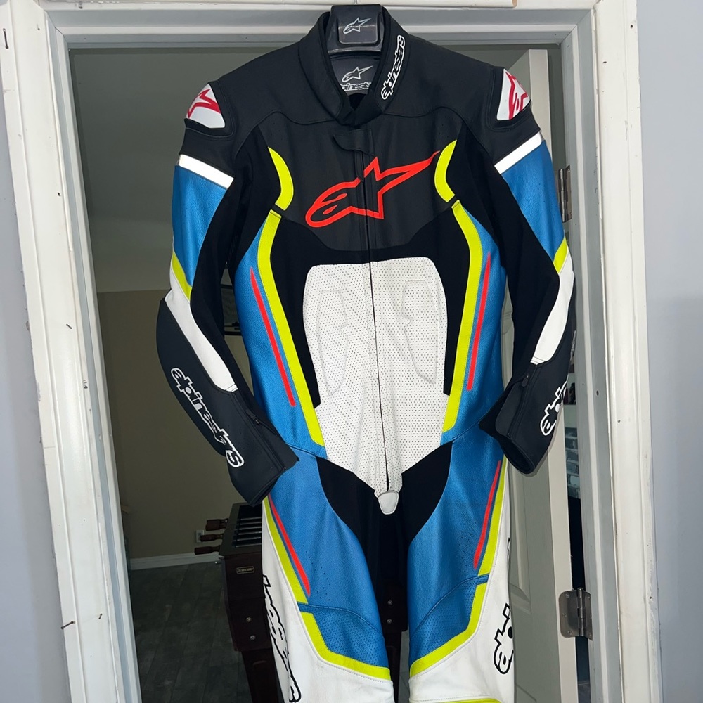 Alpinestars Motegi v2 1-piece track suit